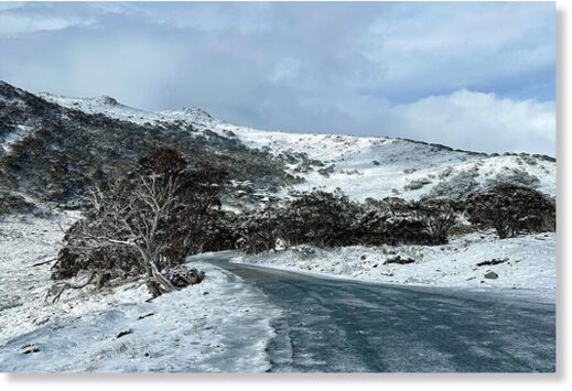 Charlotte Pass, in the NSW Snowy Mountains. Charlotte Pass, in the NSW Snowy Mountains.