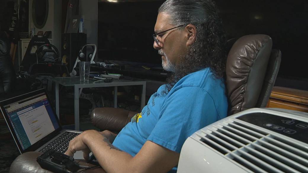 Click to play video: 'Renters in B.C. told they can’t have air conditioners'