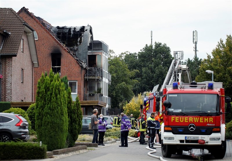 3 Killed As Small Plane Crashes into House in Germany (+Video)