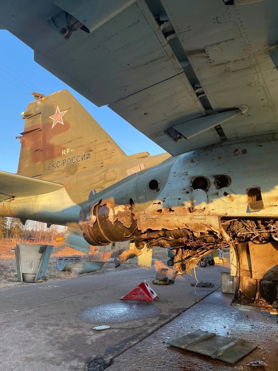 Another Russian Su-25 Survived Ukrainian Anti-Aircraft Missiles (Photos)