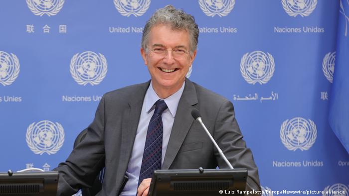 Christoph Heusgen laughing at a UN press conference