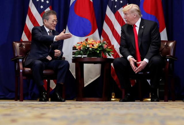 FILE PHOTO: U.S. President Donald Trump holds a bilateral meeting with South Korean President Moon Jae-in on the sidelines of the 73rd United Nations General Assembly in New York, U.S., September 24, 2018. REUTERS/Carlos Barria