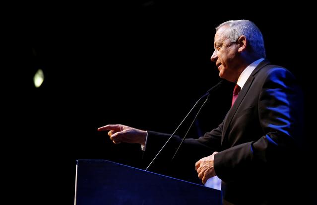 Blue and White party leader Benny Gantz speaks at the party's headquarters following the announcement of exit polls during Israel's parliamentary election in Tel Aviv, Israel September 18, 2019. REUTERS/Corinna Kern