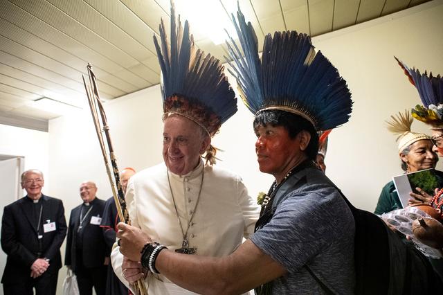 FILE PHOTO: Pope Francis meets with Indigenous Community of Amazonia at the Vatican October 17, 2019.   Vatican Media/Handout via REUTERS    