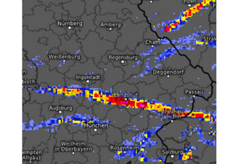 The storm zone moves over Bavaria